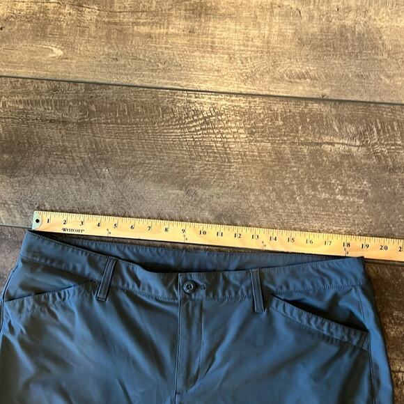 Eddie Bauer Women's Charcoal Grey Cropped Hiking Pants Size 18 - Picture 4 of 8